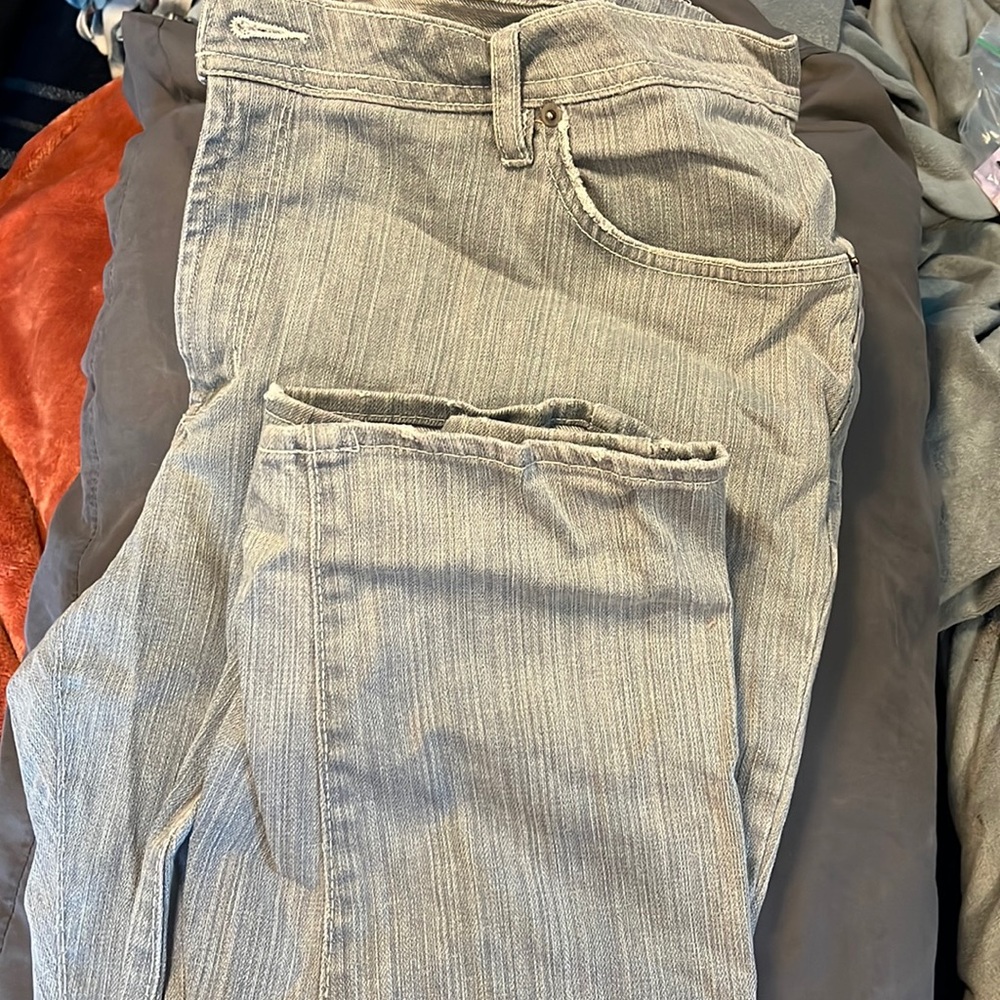 Bitten jeans